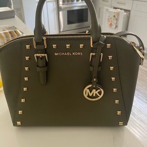 Michael kors purse